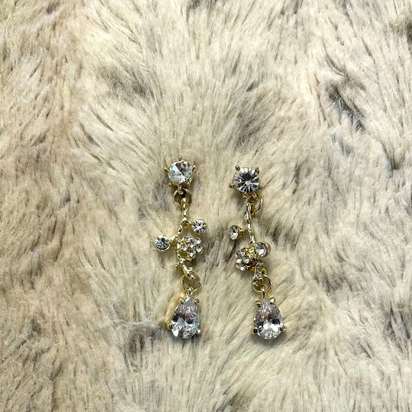 Gold and Crystal accent cherry blossom earrings - Picture 2 of 2